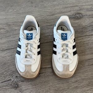 Kids Toddler Adidas Sambas Size 8